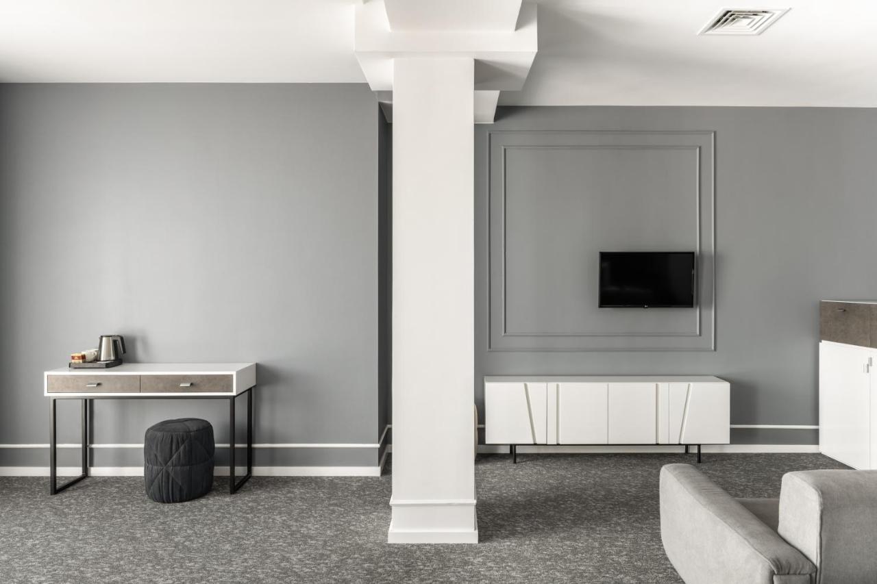 City Inn Lviv Smart Hotel Vynnyky Eksteriør billede
